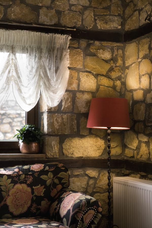 Archontiko Emmanouilidi Suites Loutraki  Exterior photo